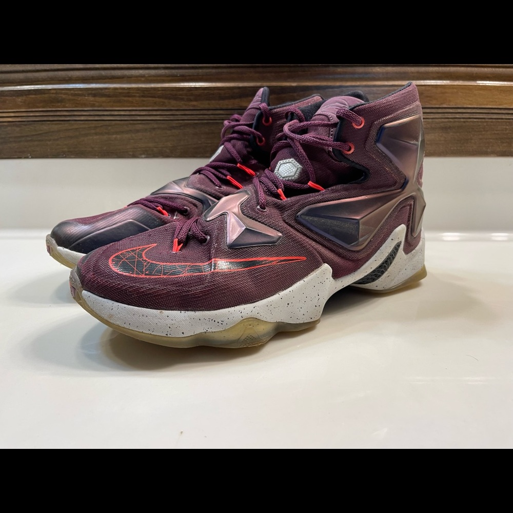 Lebron 13 basketball shoe. Size 11